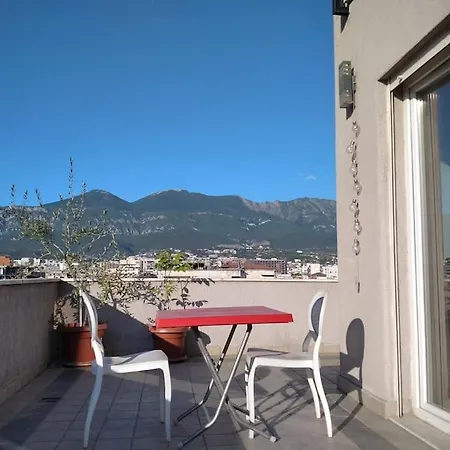 Apartamento Corner Terrace Tirana