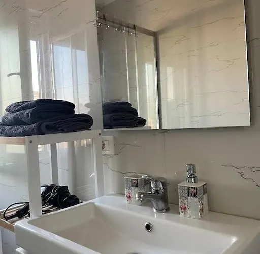 Corner Terrace * Tirana