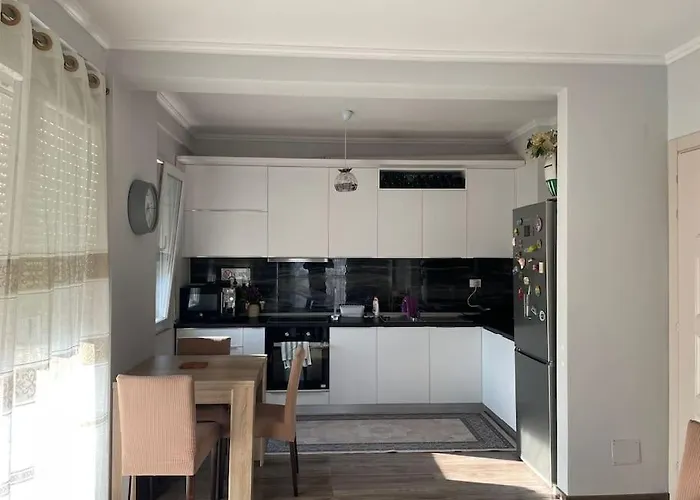 Apartment Corner Terrace *